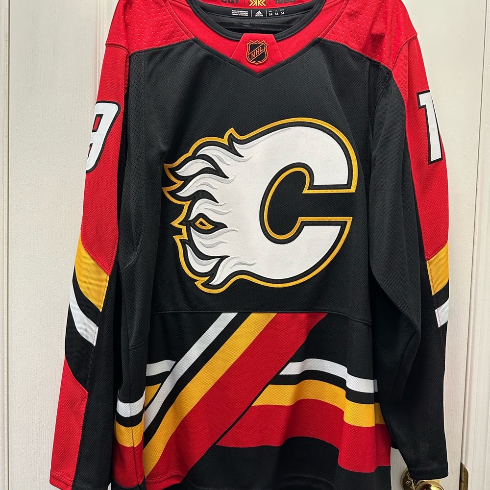 Calgary Flames Reverse Retro Hockey Jersey Matthew Tkachuk